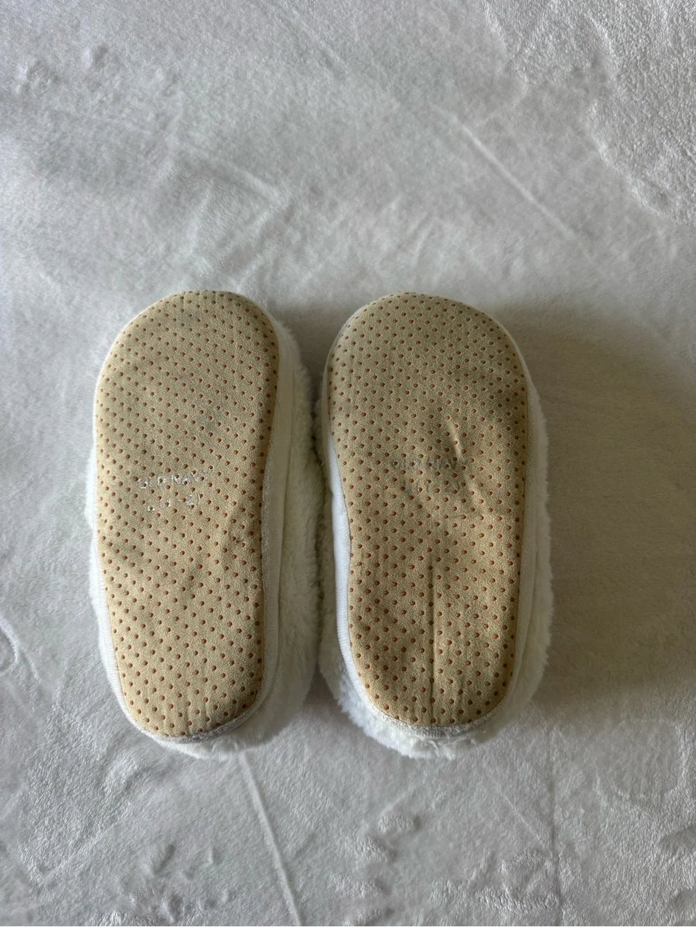 Old Navy Cozy Plush Animal Slippers - White and Light Gray